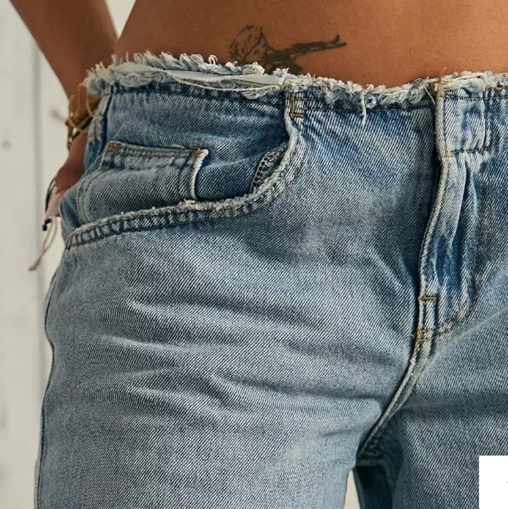 Wide Leg Puddle Light Blue Jeans - Picture 3 of 12